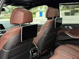 BMW X7 40i